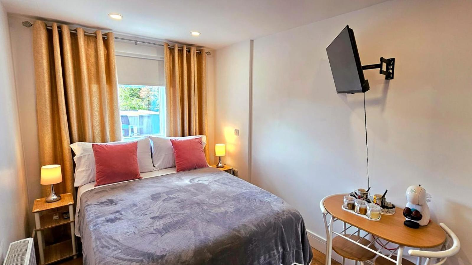 Claire Double Room London Exteriör bild